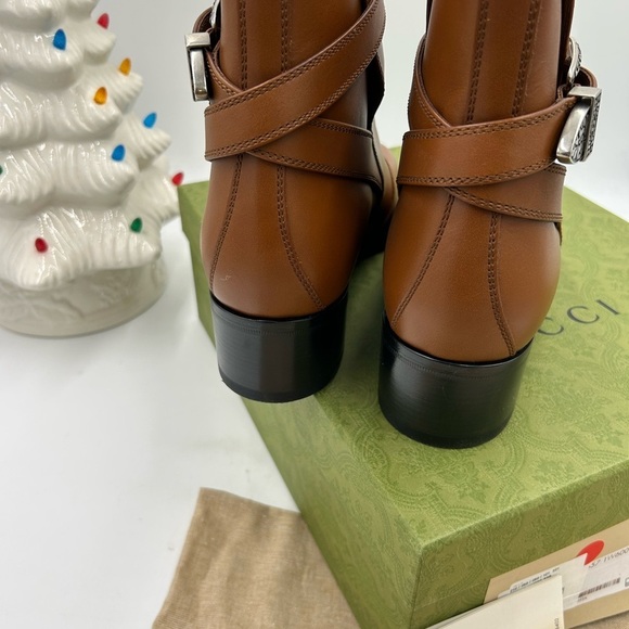 Men’s Gucci, leather ankle boots with buckle size 9 made in  Italy main image 6